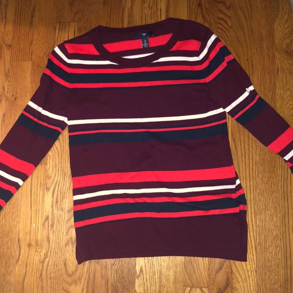 Gap size small woman’s shirt - Picture 1 of 3